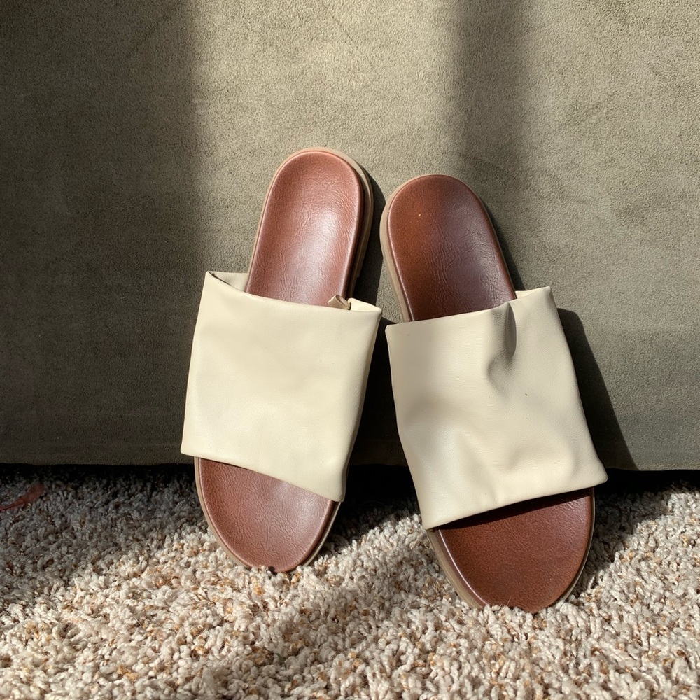 BOHO MODERN SANDALS - Picture 2 of 2